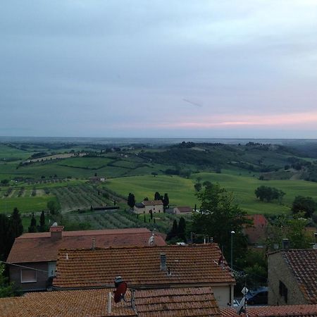 Gasthaus Fattoria Della Gioiosa - Agriturismo La Gelinda Casale Marittimo Exterior foto
