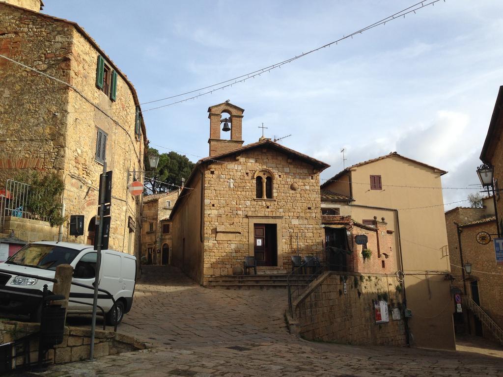 Gasthaus Fattoria Della Gioiosa - Agriturismo La Gelinda Casale Marittimo Exterior foto