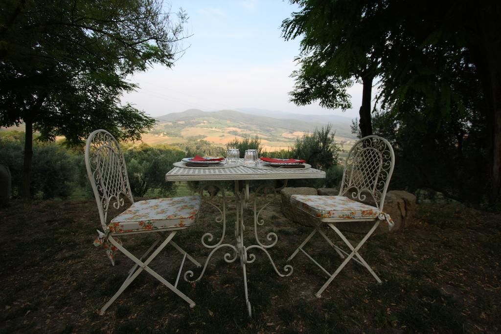 Gasthaus Fattoria Della Gioiosa - Agriturismo La Gelinda Casale Marittimo Exterior foto
